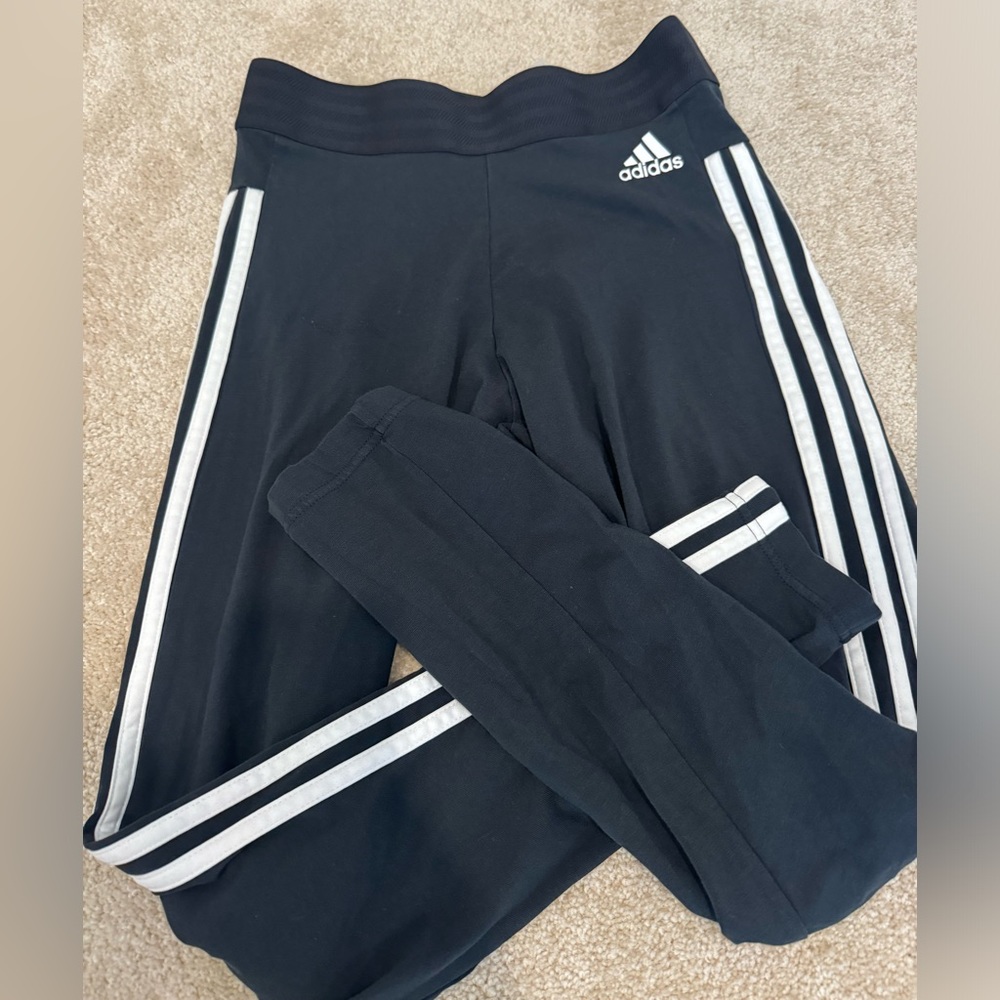 Women’s Adidas Leggings. Size Medium. Used.